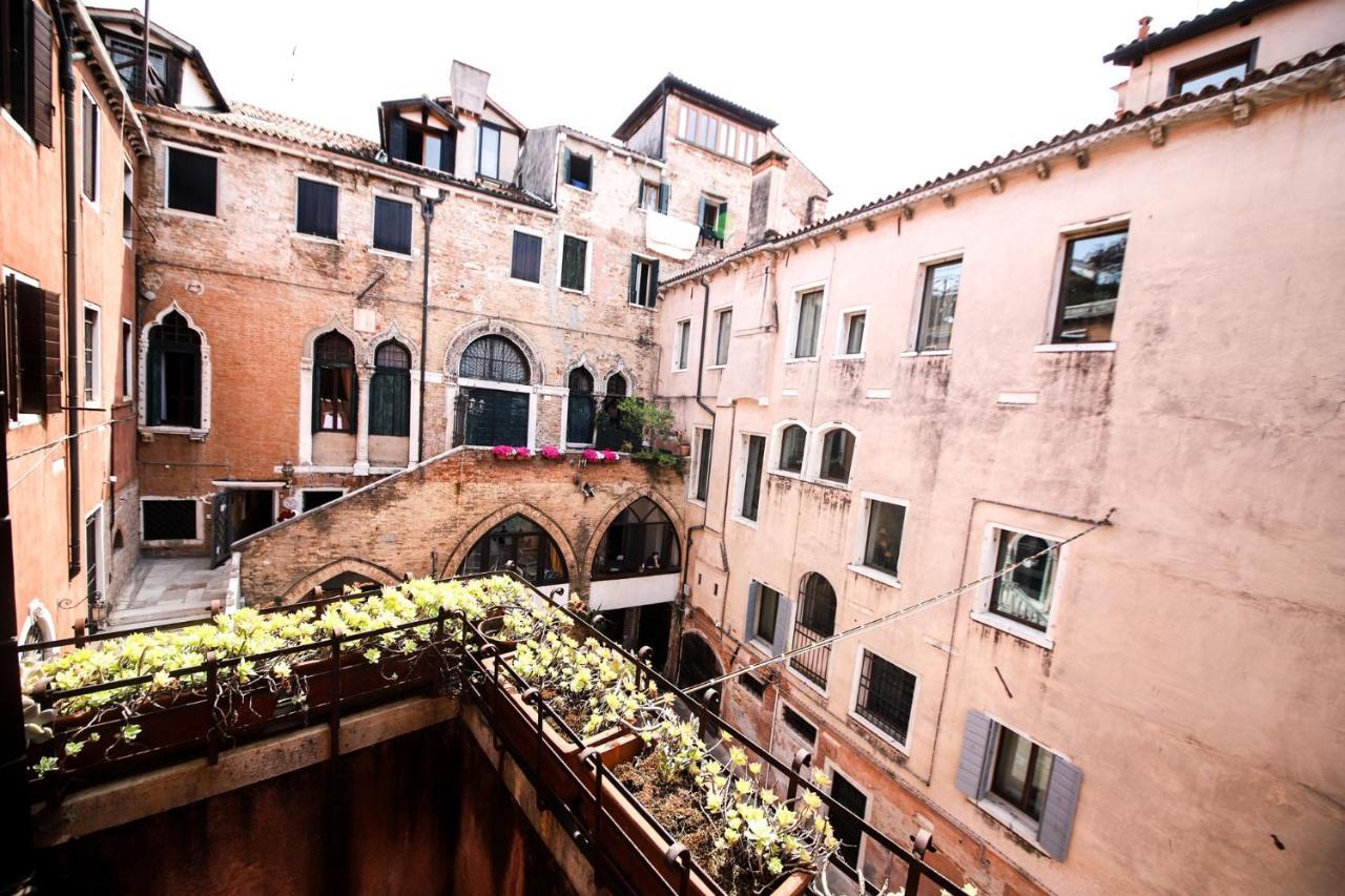 Ca' Pellegrini Luxury Grand Canal Venesia Bagian luar foto